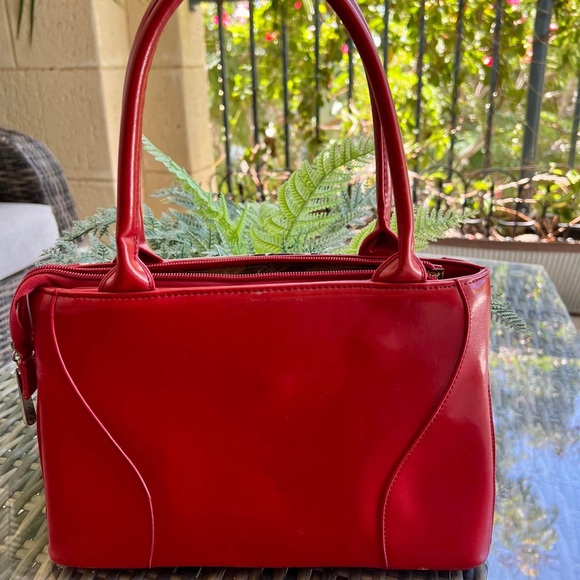 Medium Y2K Graphic Handbag - Picture 2 of 6